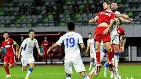 詹姆斯全明星赛意外退场，库里疑问：缺席却引关注，究竟所图？_赛事快讯_